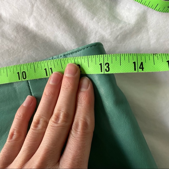 [VINTAGE] TEAL LEATHER SKIRT - Picture 10 of 12
